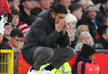 El entrenador del Manchester United admite el riesgo de descenso esta temporada.