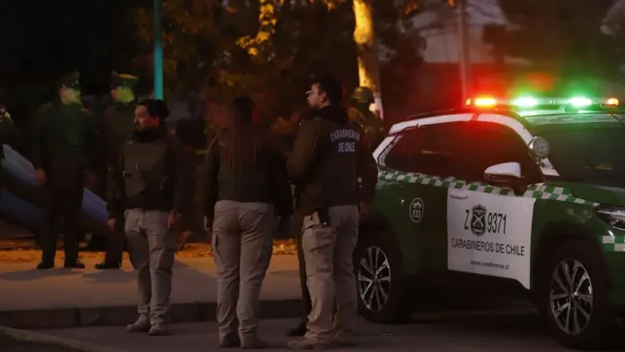 Mujer apuñalada y abandonada por su pareja en Estación Central. Mujer apuñalada y abandonada por su pareja en Estación Central.