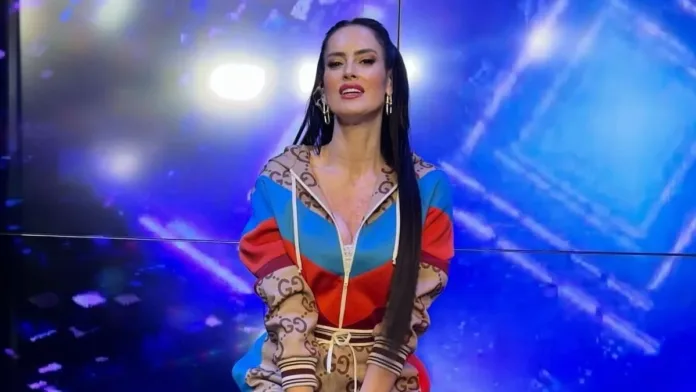 Adriana Barrientos regresa a "Zona de Estrellas" tras su conflicto con Sergio Rojas. Adriana Barrientos regresa a "Zona de Estrellas" tras su conflicto con Sergio Rojas.