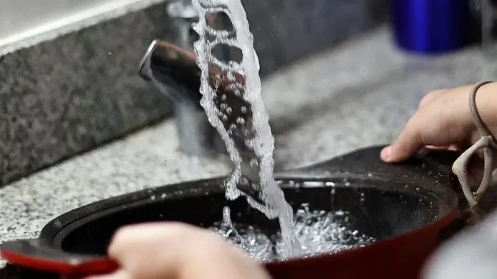 Corte de agua de 30 horas en dos comunas: detalles y puntos de abastecimiento. Corte de agua de 30 horas en dos comunas: detalles y puntos de abastecimiento.