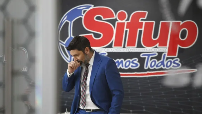 Sifup declara paro indefinido Sifup declara paro indefinido