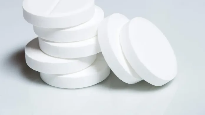 La aspirina en dosis bajas puede prevenir la reaparición del cáncer colorrectal. La aspirina en dosis bajas puede prevenir la reaparición del cáncer colorrectal.