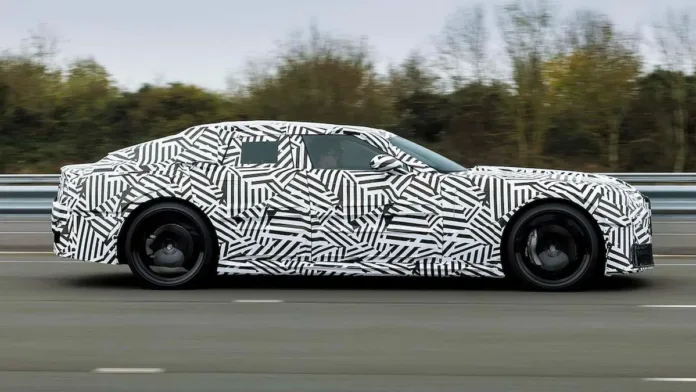 Autos fantasma: el misterio detrás del camuflaje en la industria automotriz. Autos fantasma: el misterio detrás del camuflaje en la industria automotriz.