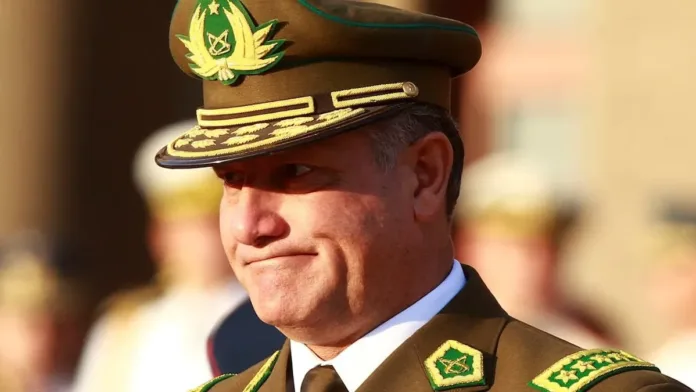 Bruno Villalobos obtiene vacaciones en medio del escándalo de corrupción. Bruno Villalobos obtiene vacaciones en medio del escándalo de corrupción.