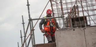 La CChC solicita medidas urgentes para reactivar la inversión en construcción en 2024.