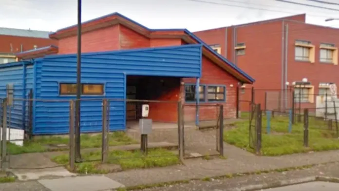 Paciente agredió a funcionarios del SAPU en Puerto Montt por demora en atención. Paciente agredió a funcionarios del SAPU en Puerto Montt por demora en atención.