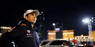 Checo Pérez enfrenta una crucial decisión sobre su futuro en la Fórmula 1.