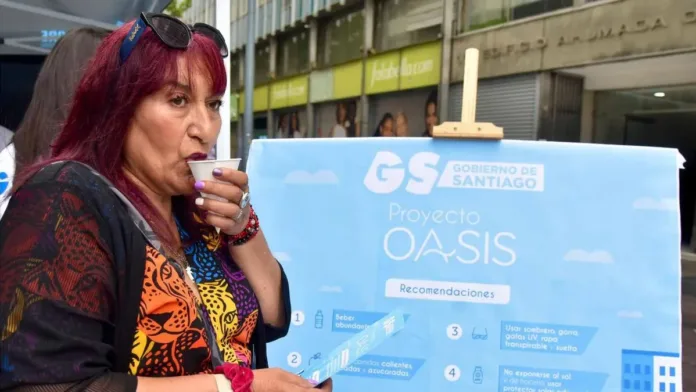 Descubre los puntos de hidratación gratuitos en Santiago con Proyecto Oasis. Descubre los puntos de hidratación gratuitos en Santiago con Proyecto Oasis.
