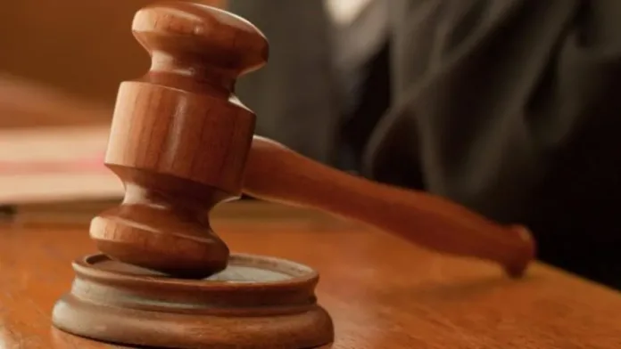 El recurso de nulidad se basa en la infracción de ley según un decreto supremo. El recurso de nulidad se basa en la infracción de ley según un decreto supremo.