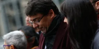 Daniel Jadue defiende su cumplimiento de arresto domiciliario ante Carabineros.