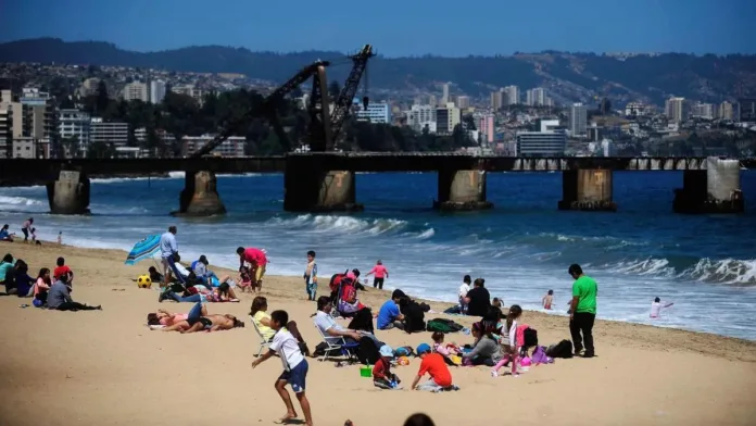 Descubre cuándo será el próximo fin de semana largo en Chile y planifica tu descanso. Descubre cuándo será el próximo fin de semana largo en Chile y planifica tu descanso.