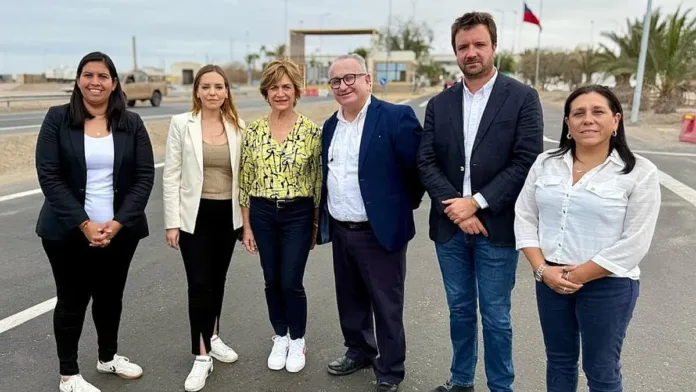 Matthei expone su plan migratorio centrado en la seguridad de las fronteras. Matthei expone su plan migratorio centrado en la seguridad de las fronteras.