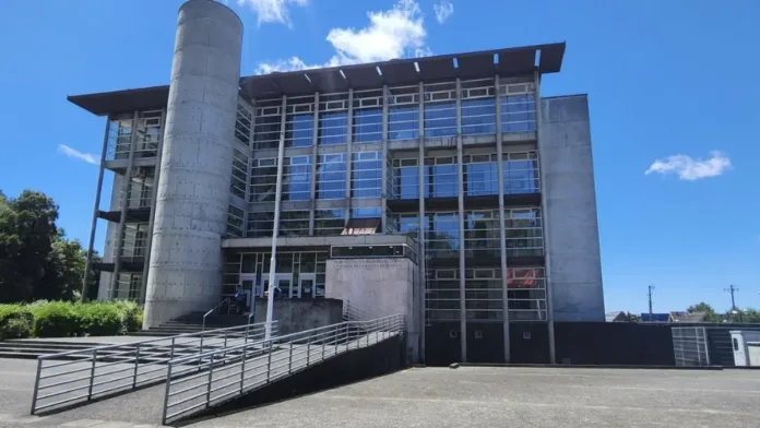 El caso Fundaciones avanza: justicia sobresee a 6 implicados en la arista Manicure. El caso Fundaciones avanza: justicia sobresee a 6 implicados en la arista Manicure.