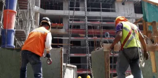 Crisis en la construcción 2024: 100+ constructoras en quiebra y 11 en reorganización.
