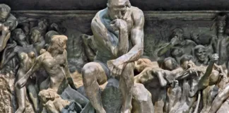 Explorando la evolución del pensamiento: de Sócrates a Pérez-Reverte.