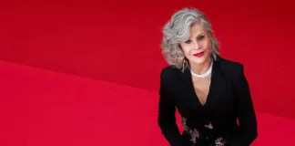 Jane Fonda comparte su rutina de ejercicios a los 87 años y su secreto de vitalidad.