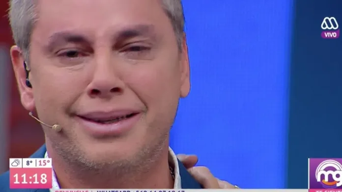 José Miguel Viñuela sorprende con una inesperada decisión que impacta a todos. José Miguel Viñuela sorprende con una inesperada decisión que impacta a todos.