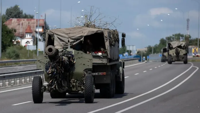 Tropas rusas avanzan en Donetsk Tropas rusas avanzan en Donetsk