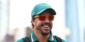 Fernando Alonso designa al futuro líder de Aston Martin en un emocionante cambio.