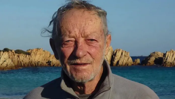 Fallece el 'Robinson Crusoe' italiano tras 30 años de vida solitaria en una isla. Fallece el 'Robinson Crusoe' italiano tras 30 años de vida solitaria en una isla.