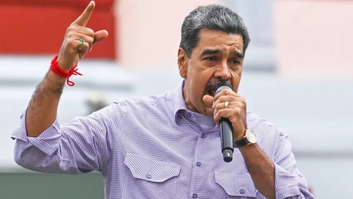 Maduro asume su tercer mandato en medio de tensiones y cierre fronterizo con Colombia. Maduro asume su tercer mandato en medio de tensiones y cierre fronterizo con Colombia.