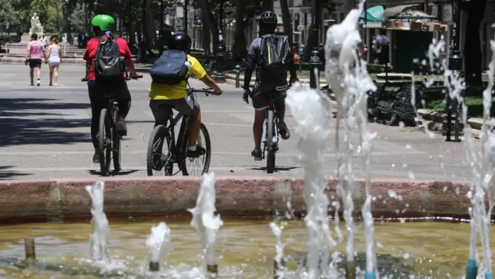 Nueva ola de calor: hasta 40º en varias regiones este fin de semana. Nueva ola de calor: hasta 40º en varias regiones este fin de semana.