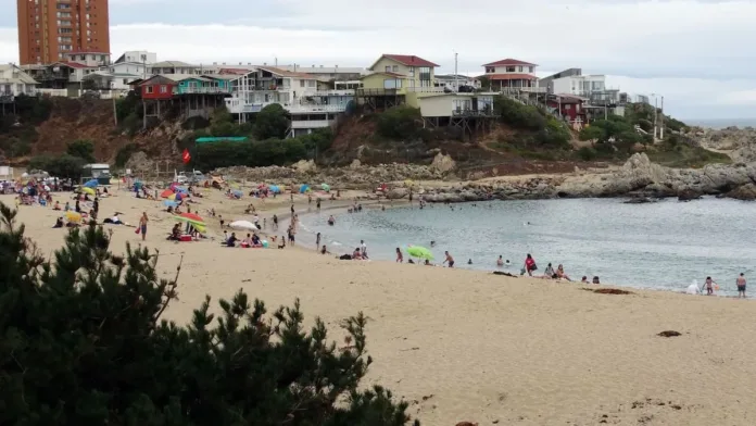 El alcalde de El Quisco asegura que la violencia en playas ha disminuido este verano. El alcalde de El Quisco asegura que la violencia en playas ha disminuido este verano.