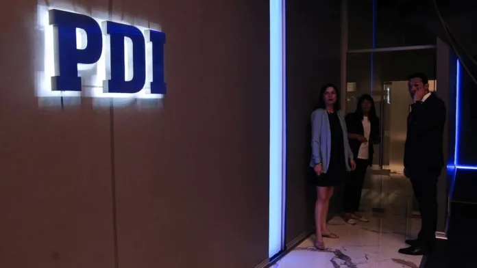PDI extradita a pareja desde Perú PDI extradita a pareja desde Perú