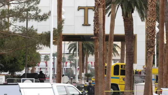Investigación en curso sobre la explosión del Tesla Cybertruck frente al hotel Trump. Investigación en curso sobre la explosión del Tesla Cybertruck frente al hotel Trump.