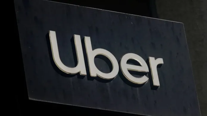 Apps de transporte impugnan la "Ley Uber" ante la Contraloría para frenar su aplicación. Apps de transporte impugnan la "Ley Uber" ante la Contraloría para frenar su aplicación.