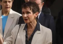 Ministra Tohá lamenta la muerte de carabinero en La Moneda