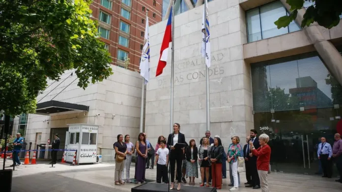 La Municipalidad de Las Condes demandará a exfuncionarios por fallida obra del Cesfam. La Municipalidad de Las Condes demandará a exfuncionarios por fallida obra del Cesfam.