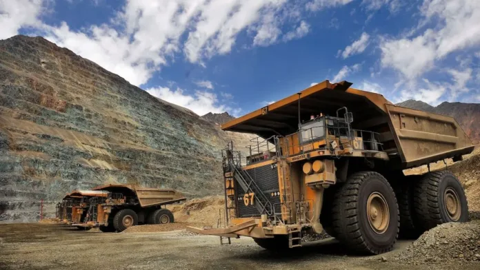 Codelco y Anglo American: alianza histórica en Andina y Los Bronces. Codelco y Anglo American: alianza histórica en Andina y Los Bronces.