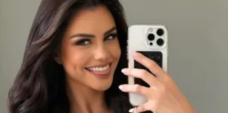 Emilia Dides en un taxi: su reacción al sonar su canción favorita.
