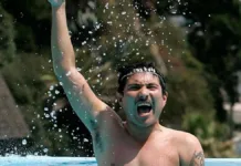 Felipe Avello se lanza a la piscina en Viña 2007