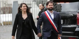 Gabriel Boric y su pareja anuncian el nombre de su hija: "Un capullito de 23".