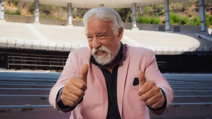 Iván Arenas regresa a la TV con "Viva Viña" y análisis de actualidad. Iván Arenas regresa a la TV con "Viva Viña" y análisis de actualidad.