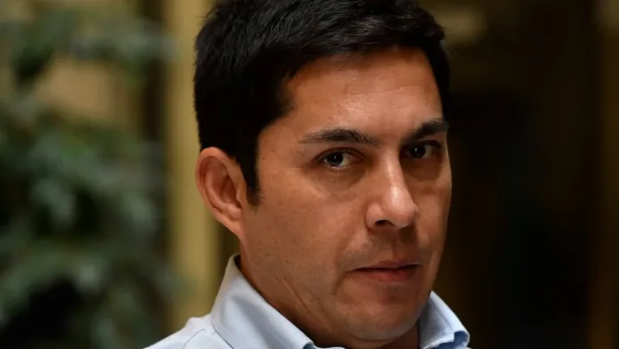 El Tribunal Supremo de RN suspende a Jorge Durán y abre causa disciplinaria. El Tribunal Supremo de RN suspende a Jorge Durán y abre causa disciplinaria.