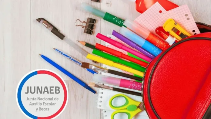 Conoce la entrega de útiles escolares de Junaeb en Chile y quiénes son los beneficiarios. Conoce la entrega de útiles escolares de Junaeb en Chile y quiénes son los beneficiarios.