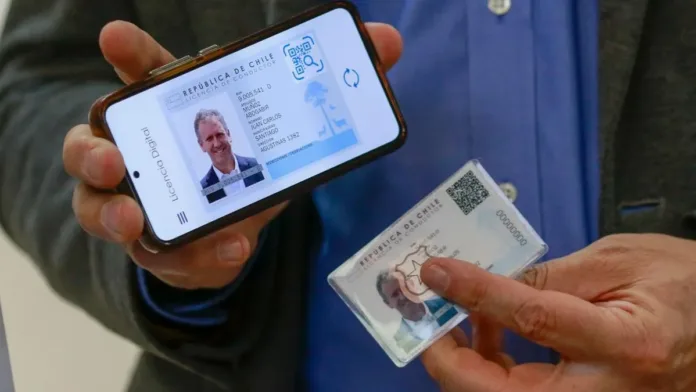 Chile presenta la licencia de conducir digital: seguridad y acceso simplificado. Chile presenta la licencia de conducir digital: seguridad y acceso simplificado.