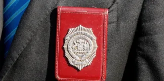 Descubre cómo postularte para ser agente policial y ganar desde $1 millón.