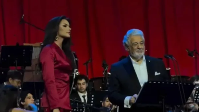 Emilia Dides y Plácido Domingo: una experiencia inolvidable en el escenario. Emilia Dides y Plácido Domingo: una experiencia inolvidable en el escenario.