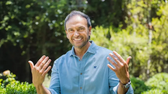 Mega enfrenta acusaciones de plagio por el programa de Rodrigo Sepúlveda. Mega enfrenta acusaciones de plagio por el programa de Rodrigo Sepúlveda.