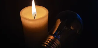 Sernac y Enel acuerdan compensaciones por cortes de luz en agosto. Infórmate aquí.
