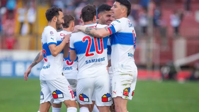 La UC busca la nacionalización de Zampedri tras cerrar su plantel. La UC busca la nacionalización de Zampedri tras cerrar su plantel.