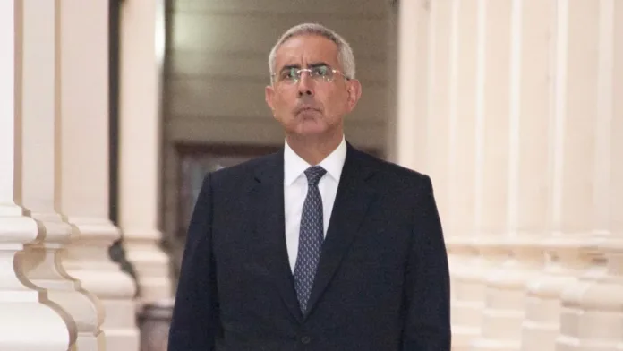 Carlos Cortés Carlos Cortés