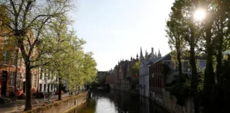 Descubre 12 destinos románticos perfectos para una escapada inolvidable.