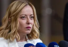 Meloni limita el acceso de argentinos al pasaporte italiano y frena su inmigración.