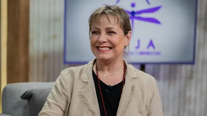 Claudia Conserva regresa a la TV con su renovado programa "Claudia Conversa". Claudia Conserva regresa a la TV con su renovado programa "Claudia Conversa".