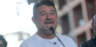 Claudio Orrego denuncia irregularidades tras filtración de chats entre Cariola y Hassler.